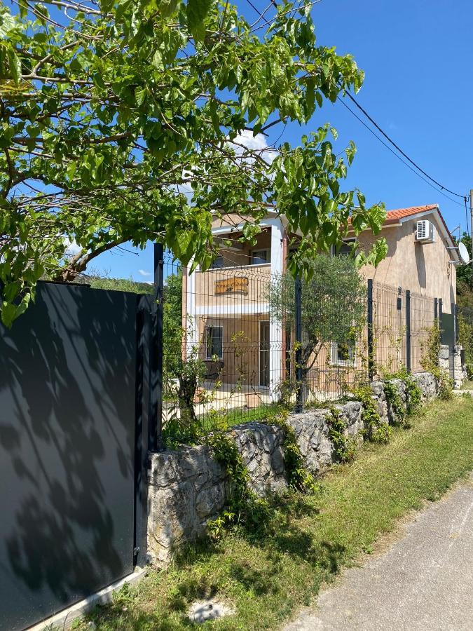 Wellness House Oliva With Heated Salt Water Pool, Sauna & Jakuzzi Labin  Exteriör bild