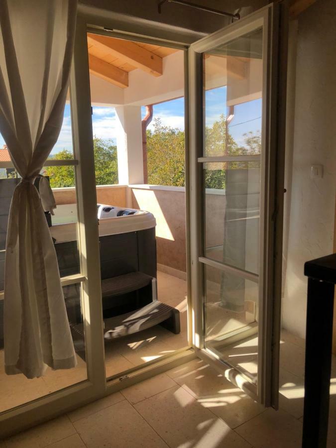 Wellness House Oliva With Heated Salt Water Pool, Sauna & Jakuzzi Labin  Exteriör bild